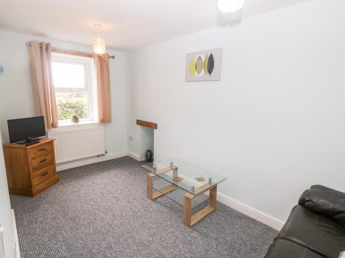 3 Terrace * Gaerwen
